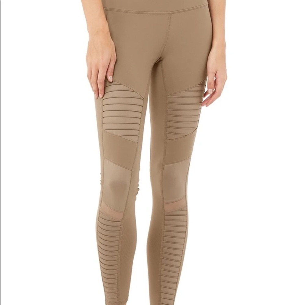 Alo Yoga ‘Moto’ Leggings